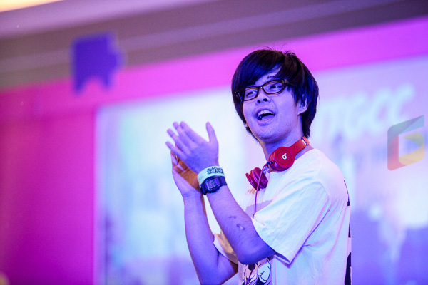 DJ-Night-Indonesia-Toy-Game-Comic-Convention-gwigwi-1