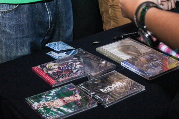 DJ-Night-Indonesia-Toy-Game-Comic-Convention-gwigwi-1