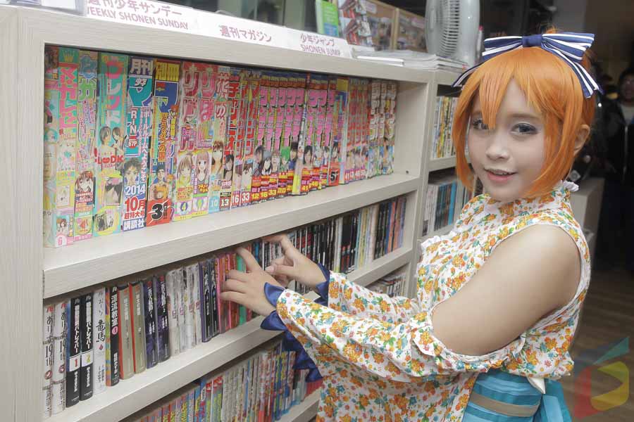 love-live-cosplay-maid-cafe-starmuse-ambassador-cafe-gwigwi-featured (20 of 53)