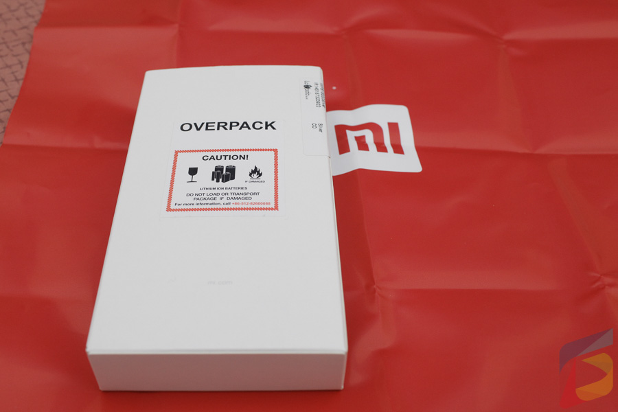 unboxing-powerbank-xiaomi-16000mah-gwigwi (3 of 19)