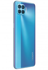 Oppo F17 Pro dalam Magic Blue