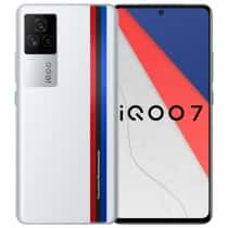 iQOO 7 dengan warna biru, hitam dan putih