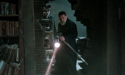 Review Film Pope’s Exorcist, Dosa Gereja Yang Disembunyikan