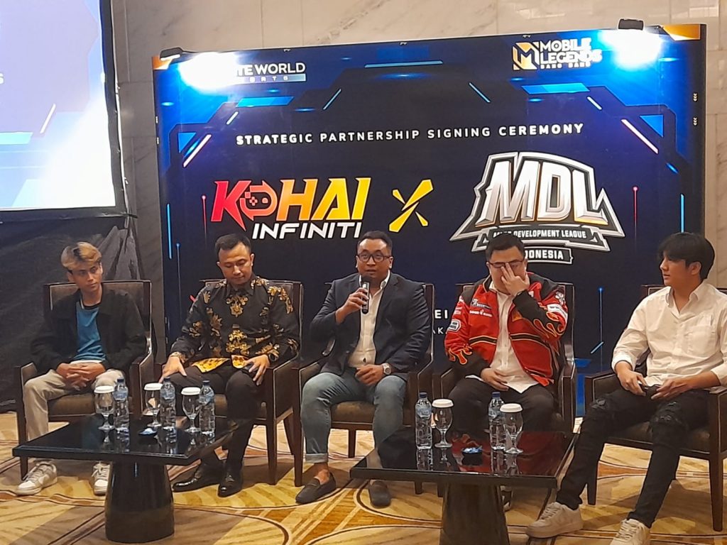 Kohai Infiniti Esports Super App X Moonton Indonesia, Mdl Strategic Partnership Signing Ceremony