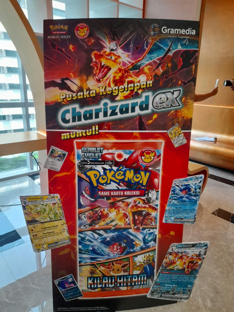 “kilau Hitam”! Ekspansi Baru Pokémon Kartu Koleksi! Dominasi Api Jahanam Charizard Ex!