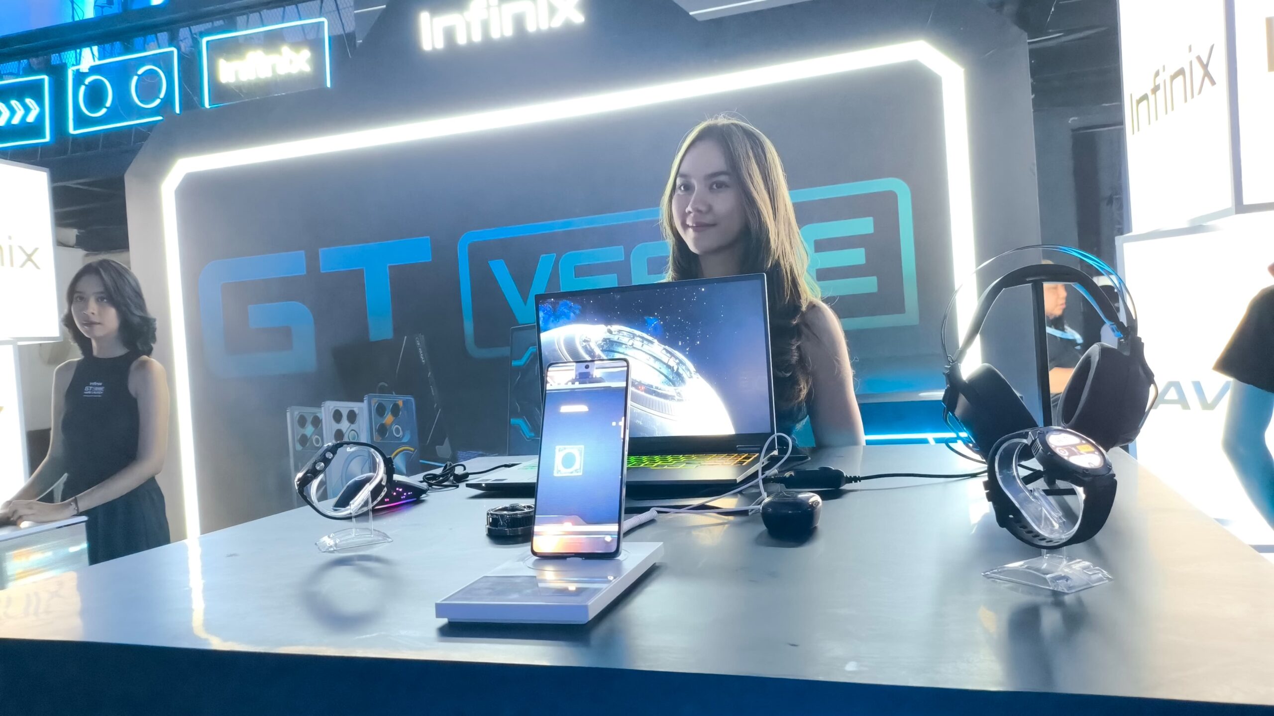 Infinix Gt 20 Pro 5g Resmi Rilis Di Indonesia Sebagai Hp Gaming Dual Chipset Harga 4 Jutaan