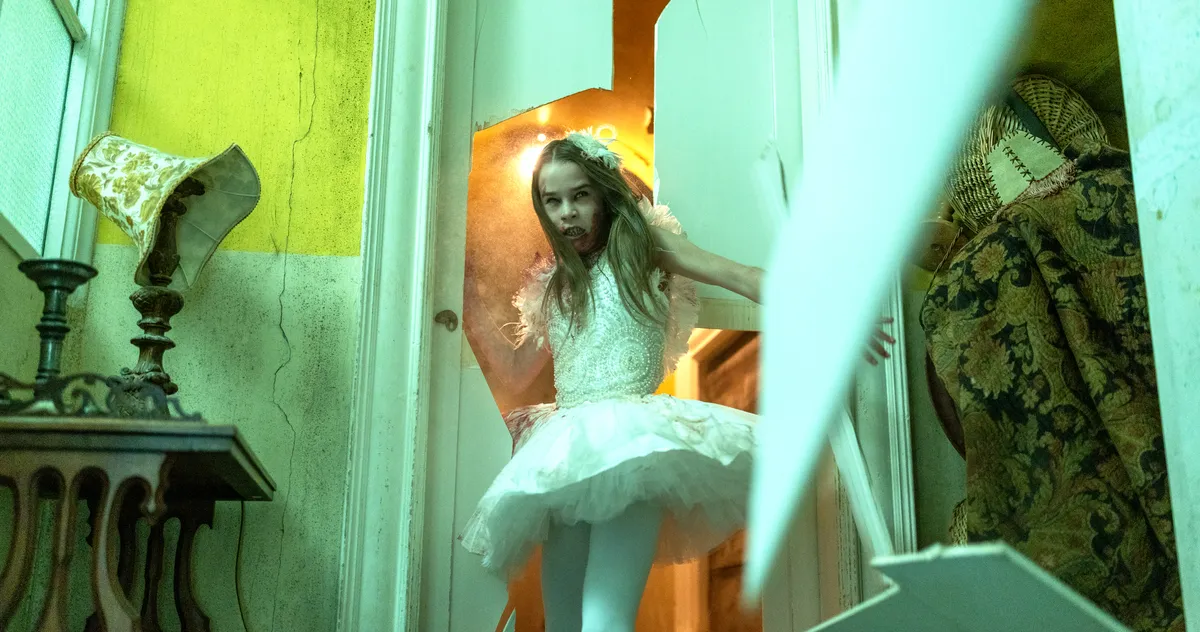Review Film Abigail, Mendekonstruksi Sekaligus Merayakan Genre Dracul