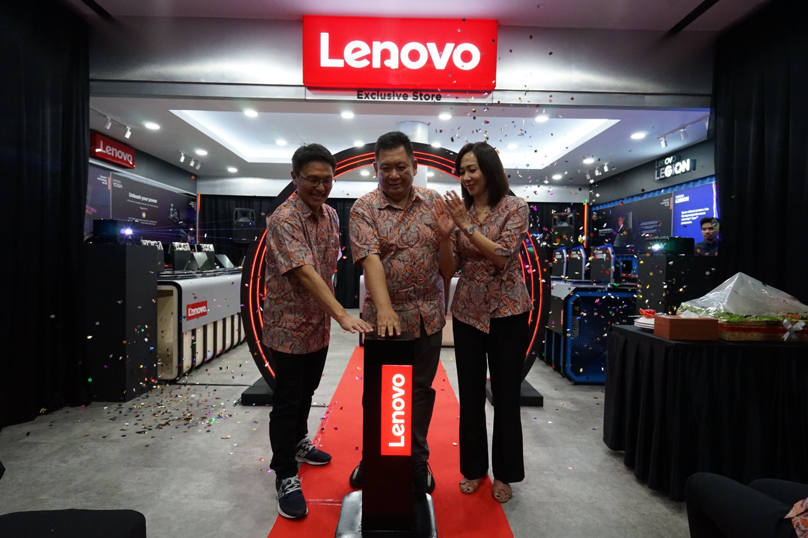 Lenovo Indonesia Perluas Akses Ai Pc Lewat Pembukaan Lenovo Exclusive Store Di Els Computer Yogyakarta