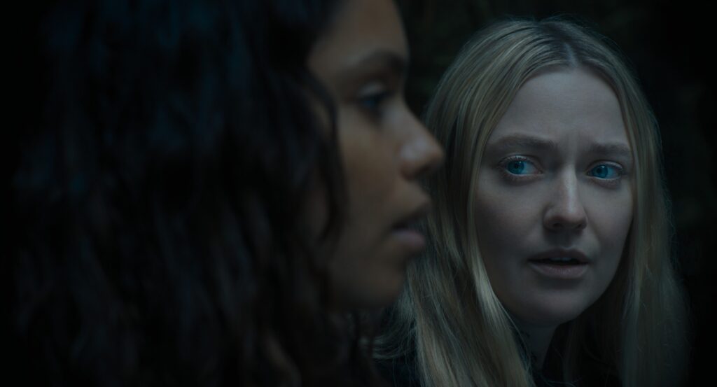 Review Film The Watchers, Jangan Melanggar Aturan