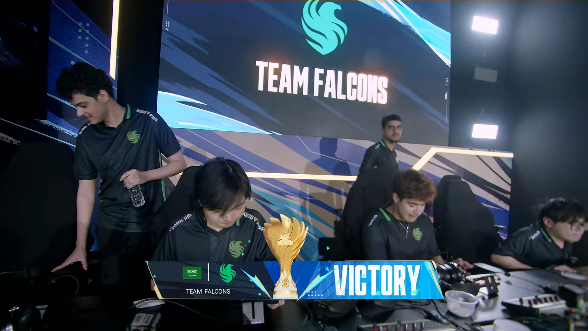 Team Falcons Berhasil Melakukan Epic Comeback Pada Saat Melawan Team Vitality Pada Turnamen Honor Of Kings Internasional Champions 2024