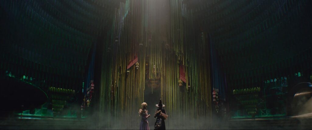 Review Film Wicked, Awal Mula Sang Penyihir