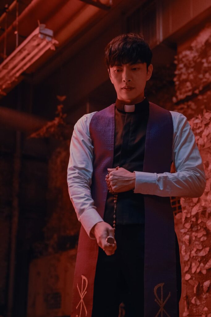 Review Film Devil Stays, Paska Eksorsime Gagal