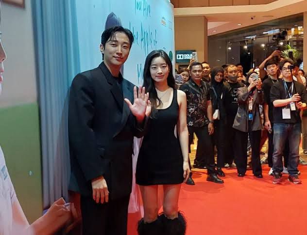 Jun Jin Young & Dahyun Twice Datang Ke Indonesia Untuk Movie Tour “you Are The Apple Of My Eye”