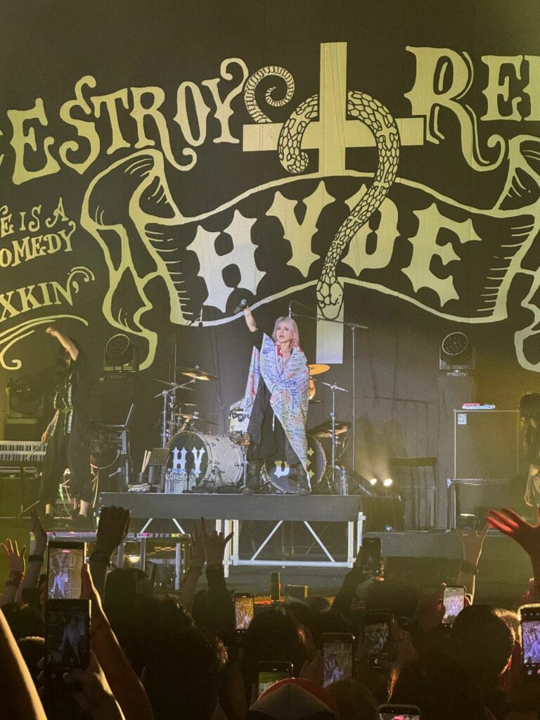 Hyde Inside Tour 2025 Jakarta, Energi Yang Luar Biasa Dari Sang Rockstar.