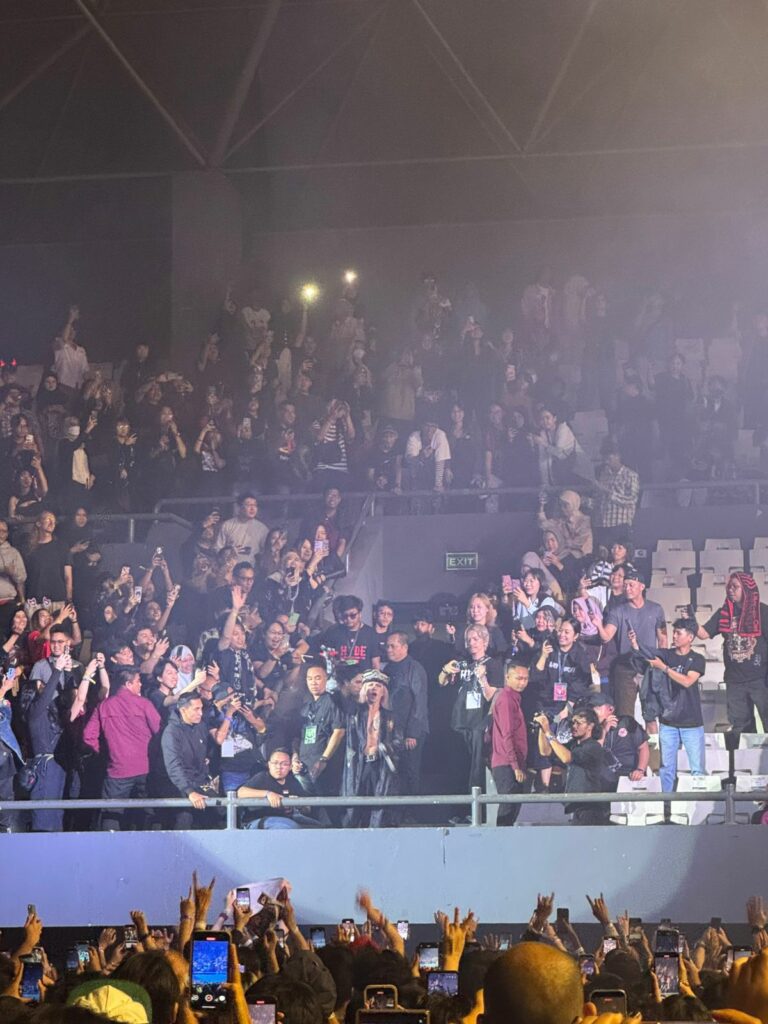 Hyde Inside Tour 2025 Jakarta, Energi Yang Luar Biasa Dari Sang Rockstar.