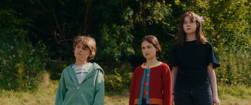 Review Film Magic Faraway Tree, Petualangan Fantasi Yang Hangat Tapi Kurang Menggigit