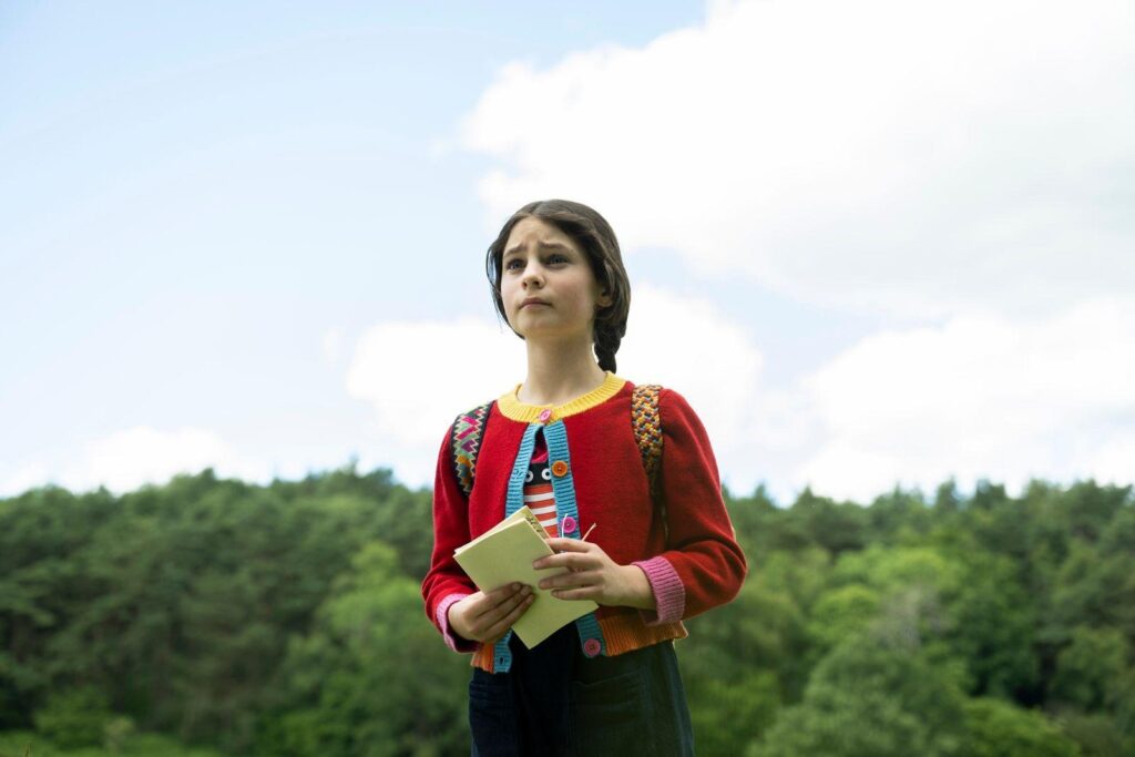 Review Film Magic Faraway Tree, Petualangan Fantasi Yang Hangat Tapi Kurang Menggigit
