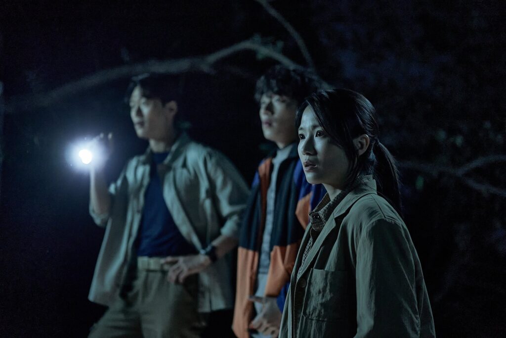 Review Film Salmokji: Whispering Water, Jangan Pernah Menoleh Saat Air Memanggilmu