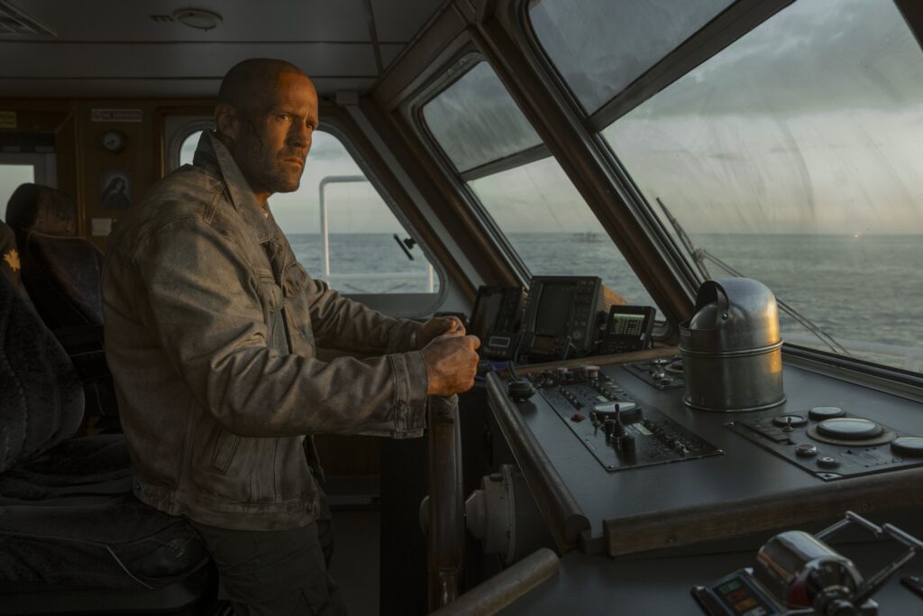 Review Film Mutiny: Klasik Statham Yang Kurang Menggebuk