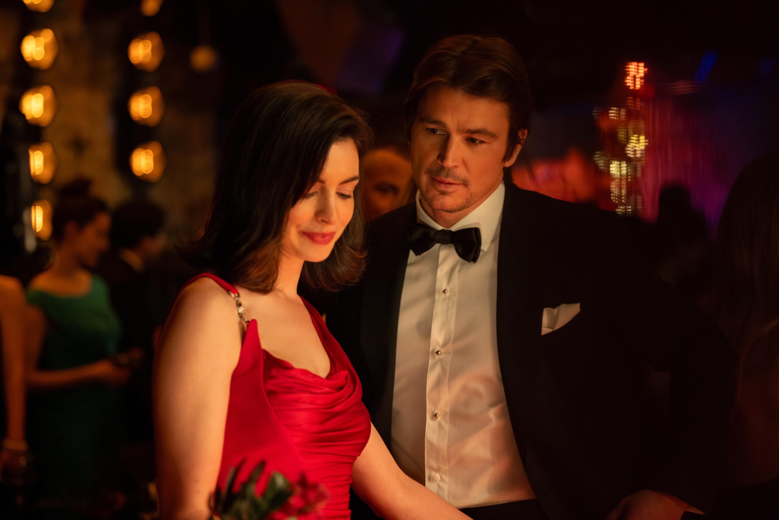 Review Film Verity, Mengungkap Sisi Gelap Penulis Tersohor