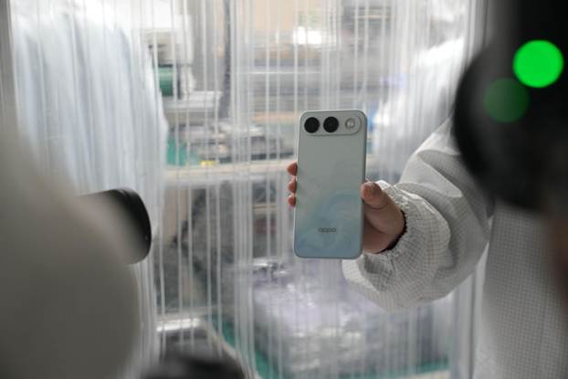 Ntip Proses Di Balik Oppo A7 Pro Series 5g Yang Disiapkan Untuk Performa Lancar Dan Penggunaan Jangka Panjang Hingga 6 Tahun